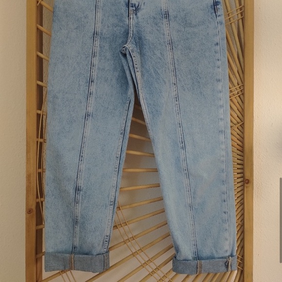 Roxy World Wide Woman Mom Fit Jeans, High Waist / Size 27 - Picture 7 of 12